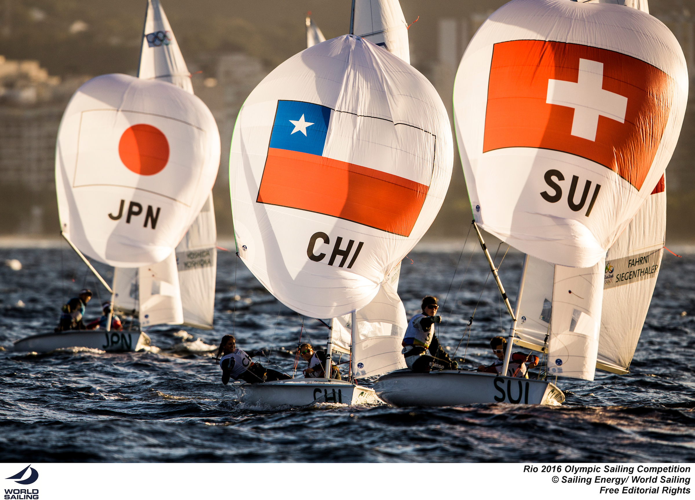 Switzerland, Chile and Japan in race 5